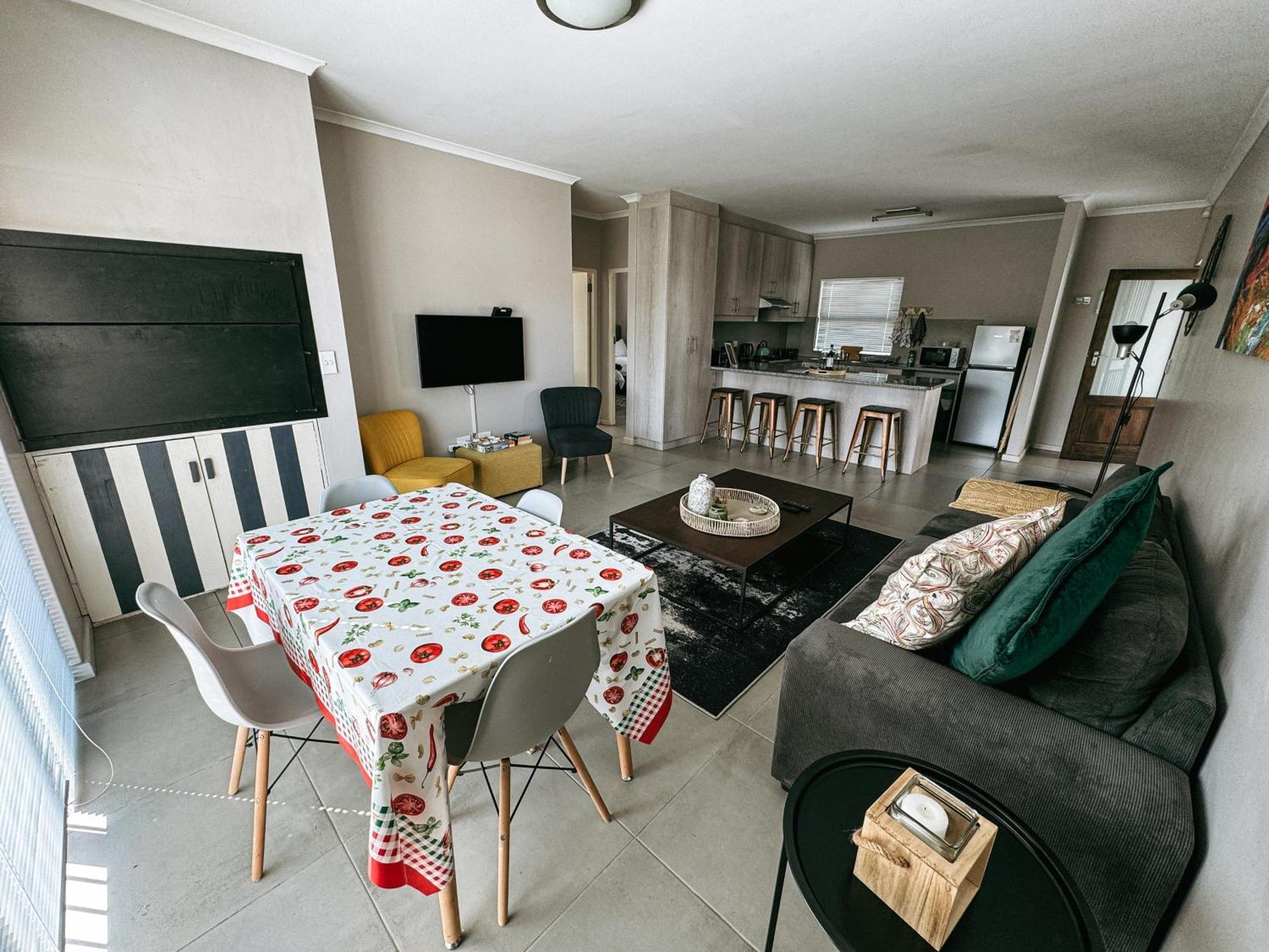 Nemesia Court Apartment เดอร์บันวิลล์ ภายนอก รูปภาพ