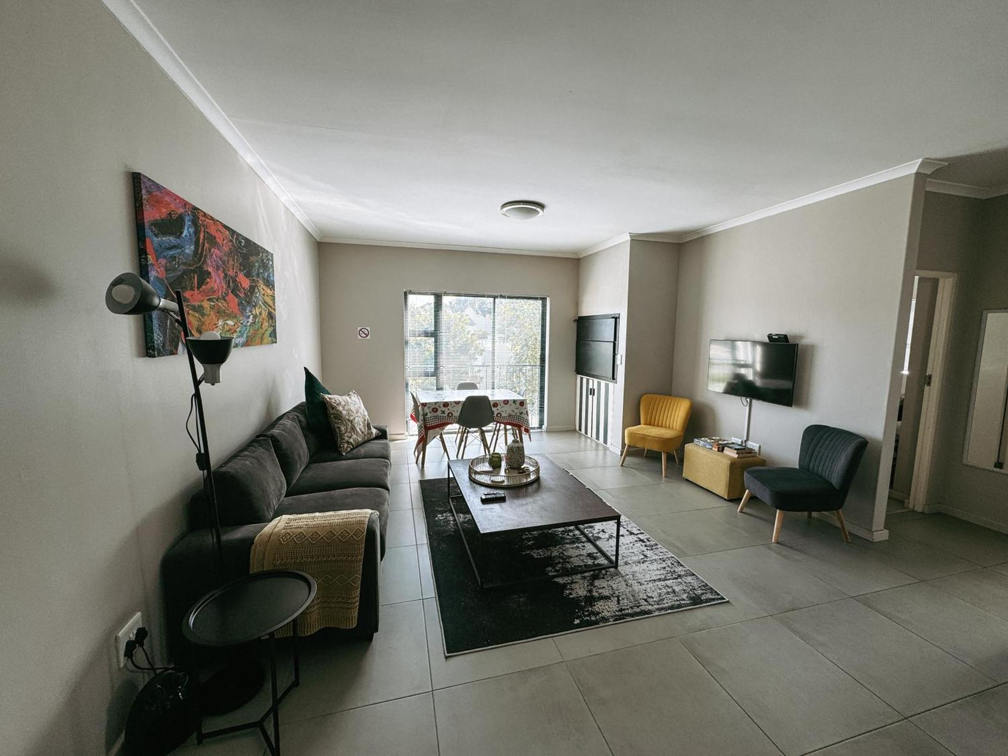 Nemesia Court Apartment เดอร์บันวิลล์ ภายนอก รูปภาพ
